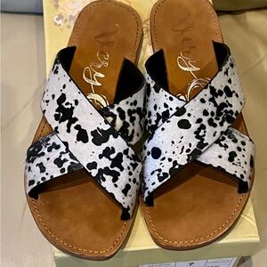 Very G Women's Black and White Cow Print Sandals